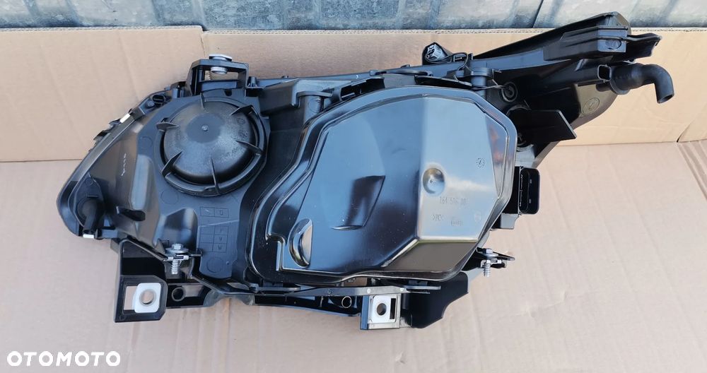 Xenon prawy Lampa prawa nieskrętna BMW 5 E60 / E61 2007- LIFT - 3