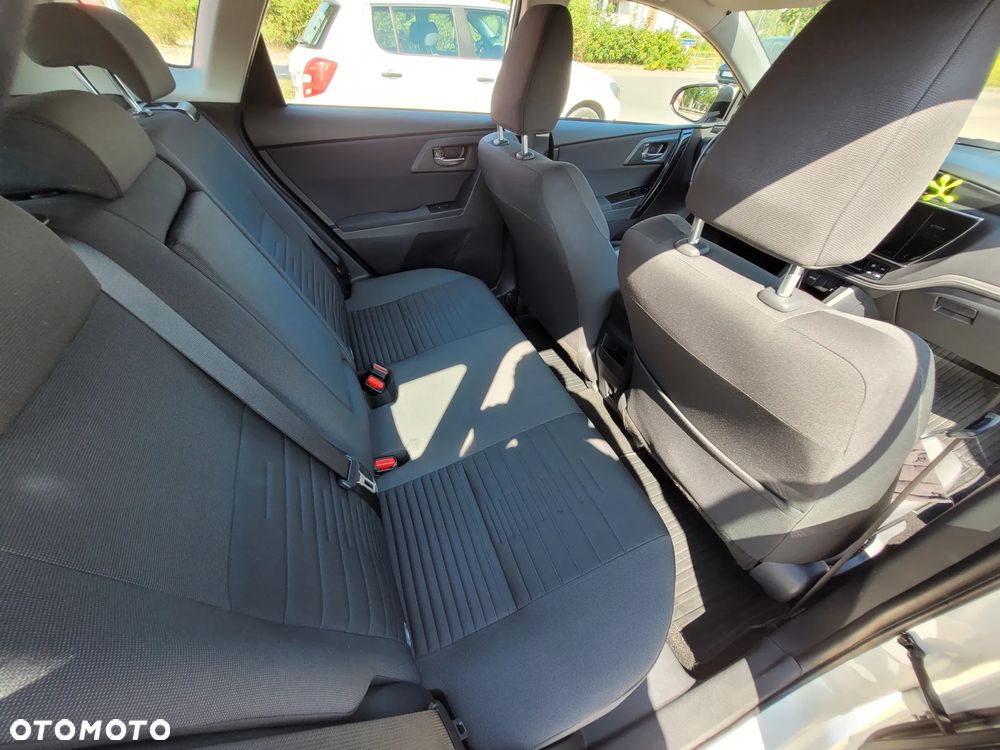 Toyota Auris 1.6 Premium - 4