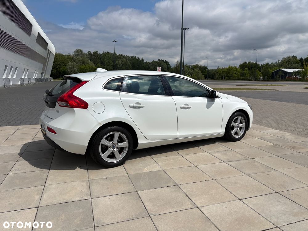 Volvo V40 D2 Summum - 5
