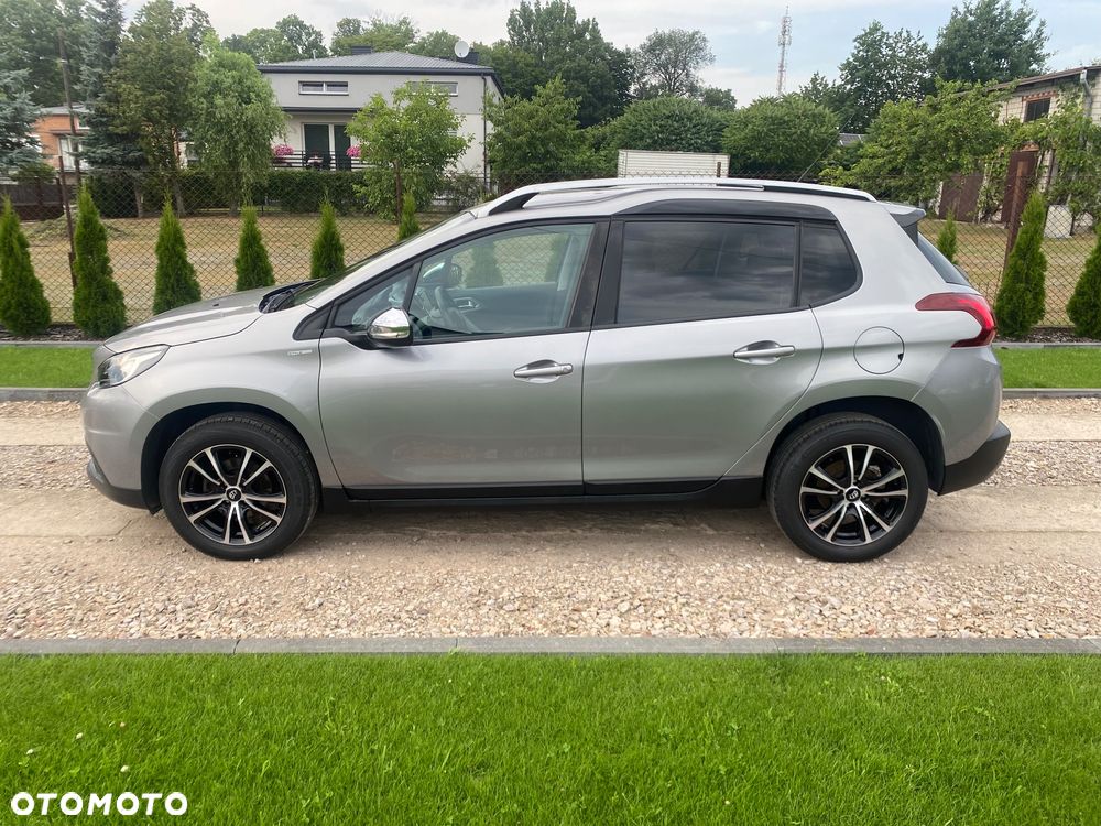Peugeot 2008 1.5 BlueHDi Allure S&S - 3
