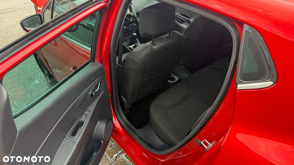 Renault Clio - 9