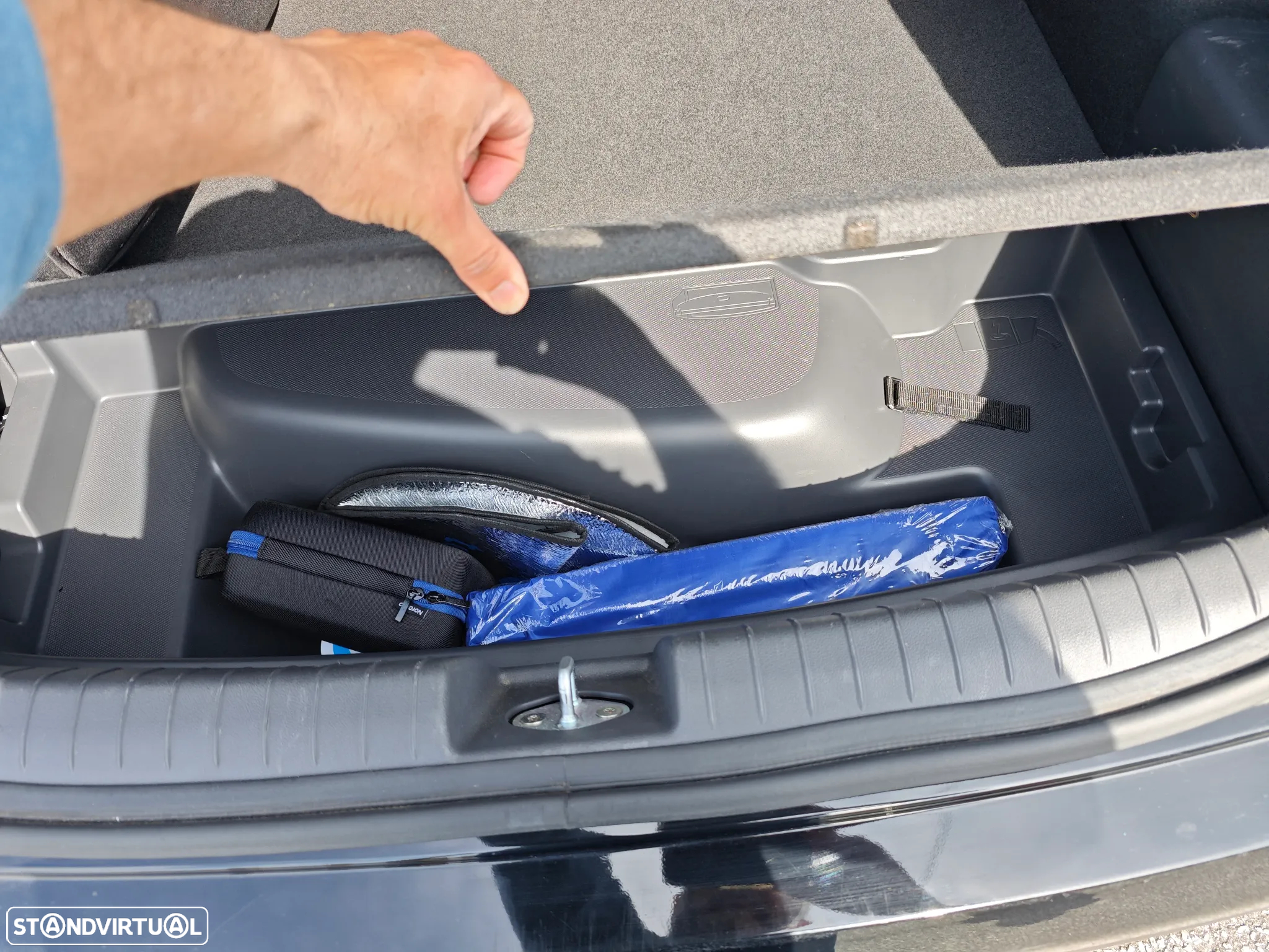 Hyundai Ioniq 1.6 GDI HEV Pack Plus - 22