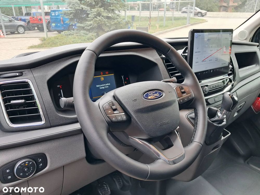Ford Transit - 13