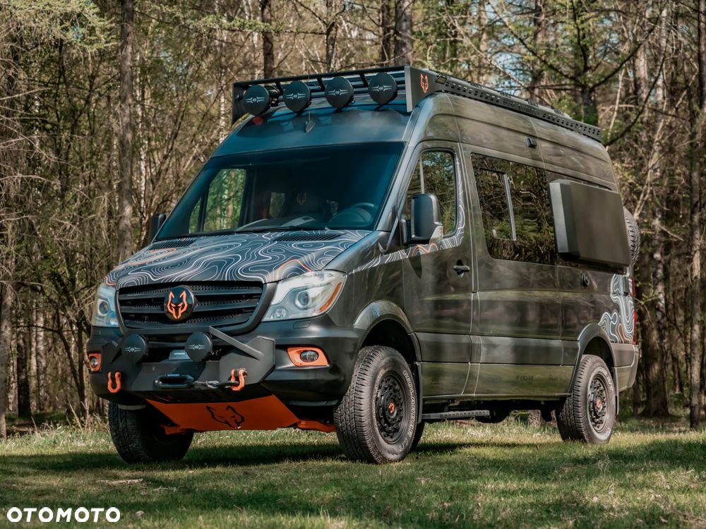 Mercedes-Benz Sprinter - 1