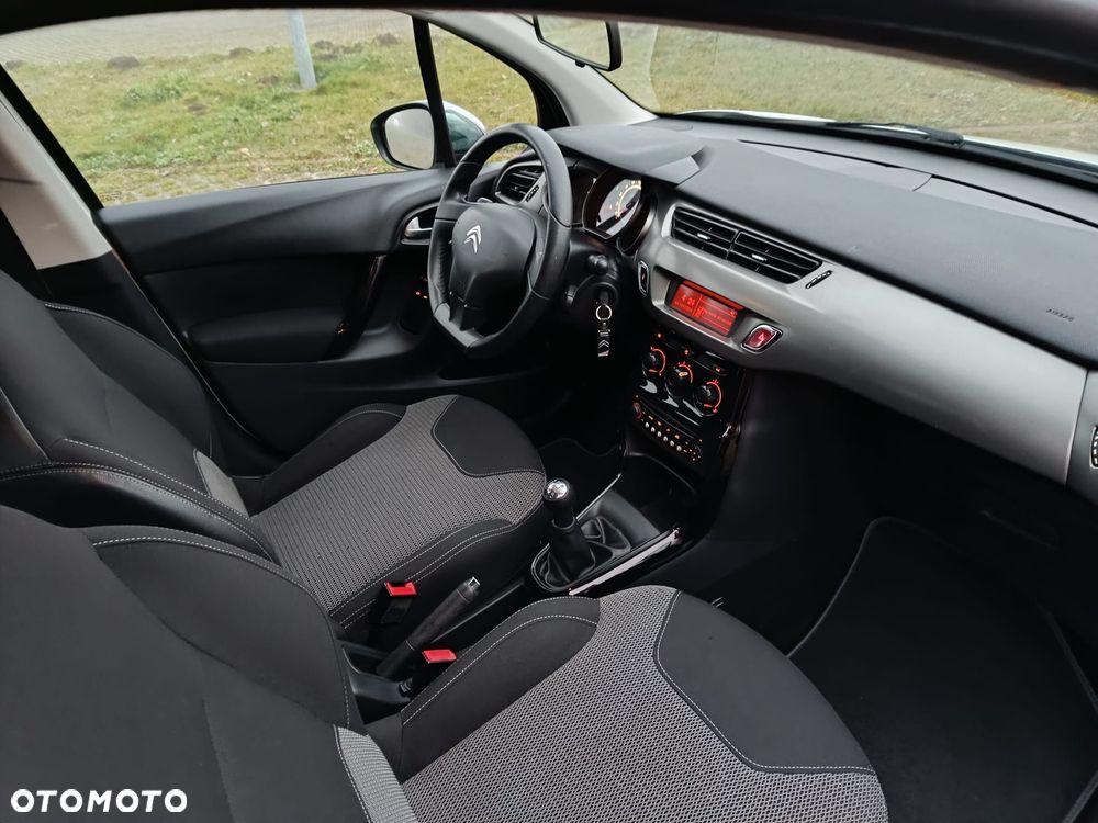 Citroën C3 Pure Tech (VTi) 82 Exclusive - 17