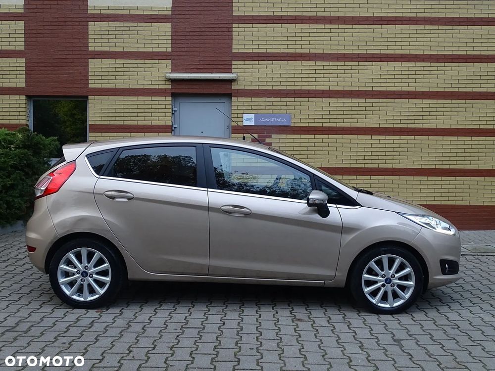 Ford Fiesta 1.0 EcoBoost Powershift Titanium - 11