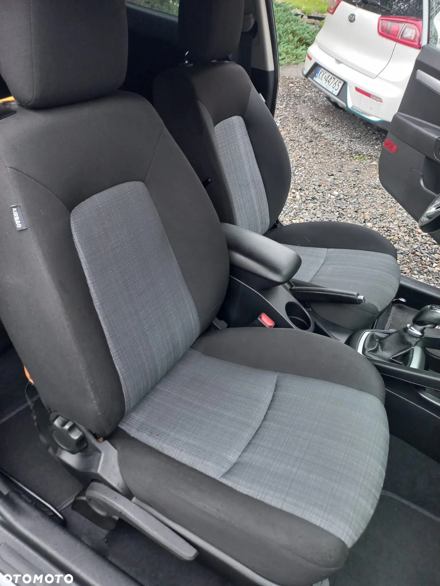 Kia Ceed - 13