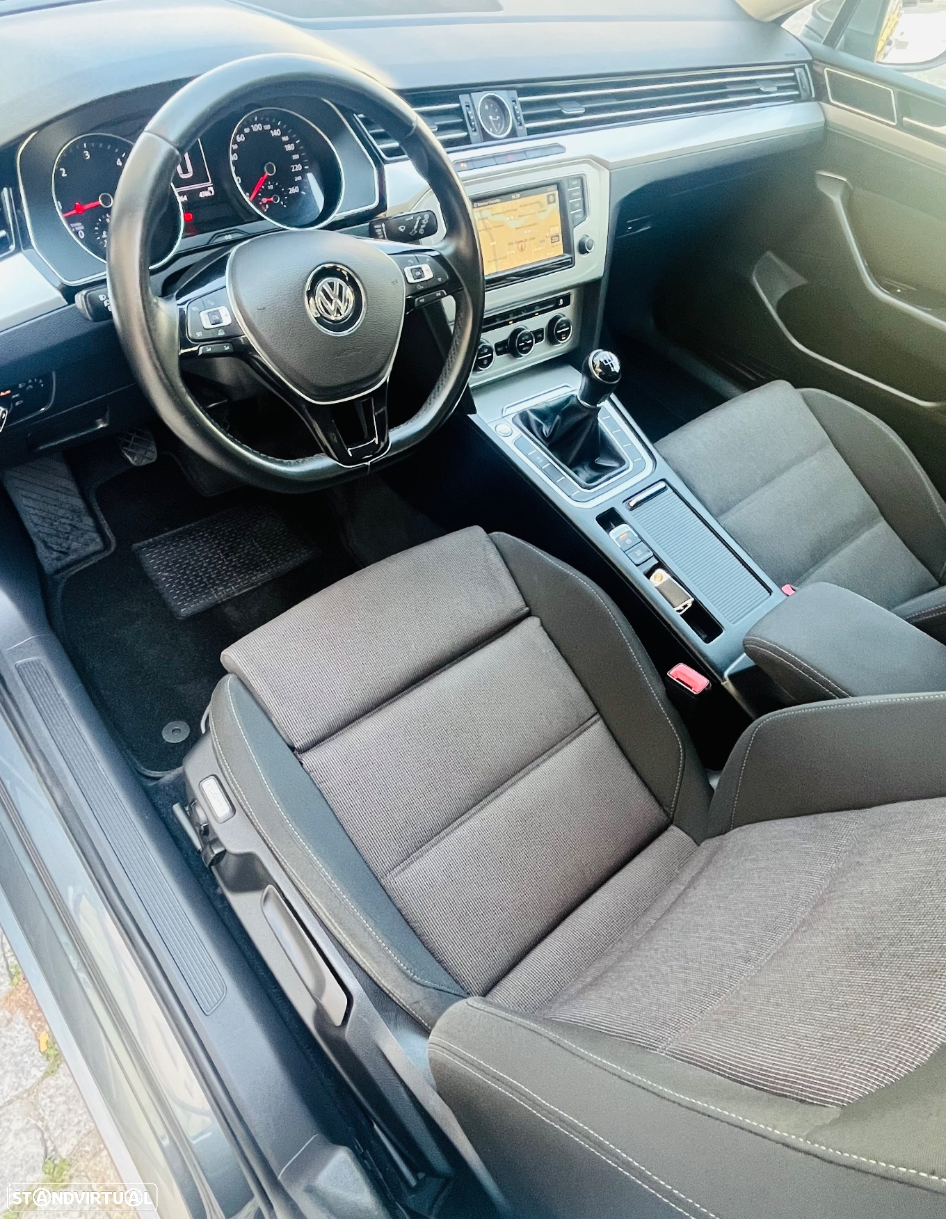 VW Passat Variant 2.0 TDi Confortline - 35