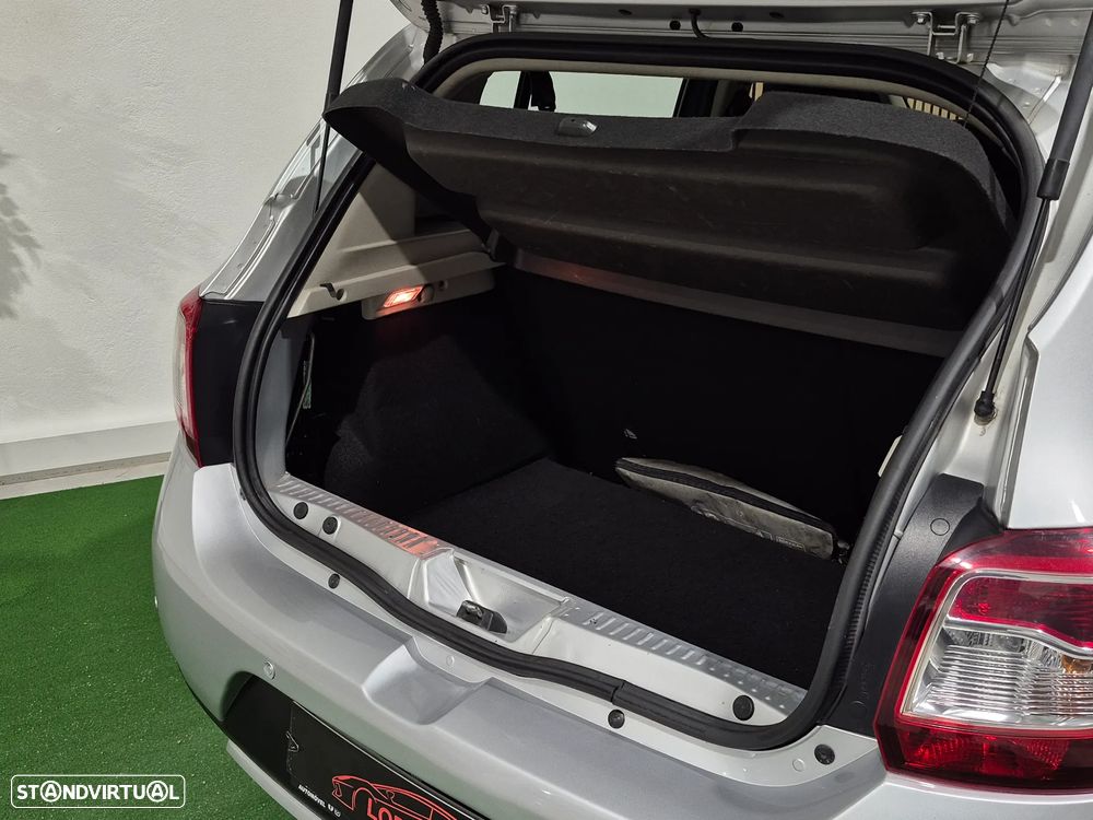 Dacia Sandero 0.9 TCe Stepway - 23