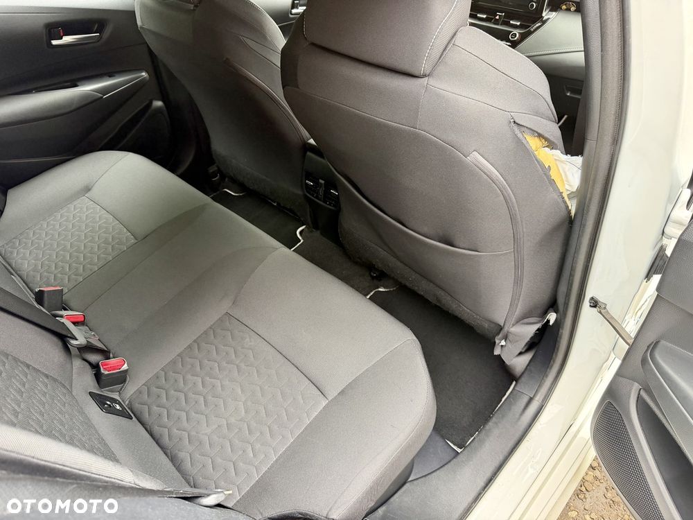 Toyota Corolla 1.8 Hybrid Comfort - 27