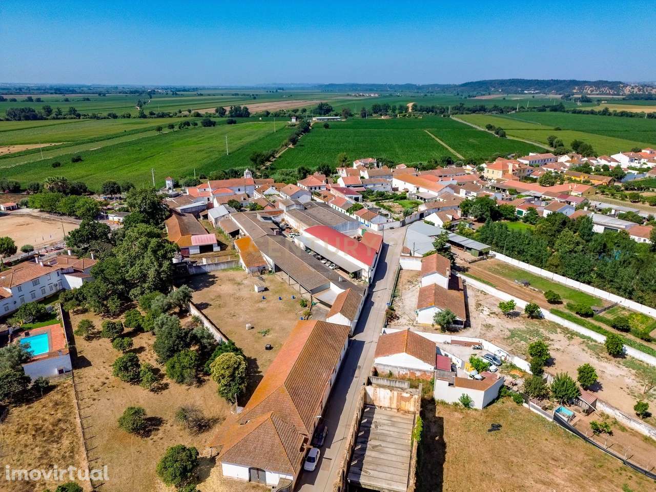Armazém na Golegã - Pombalinho - Grande imagem: 2/23