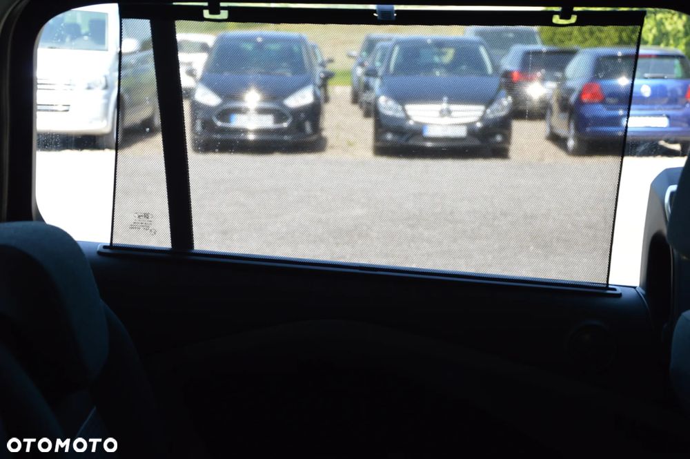 Ford Grand C-MAX - 34