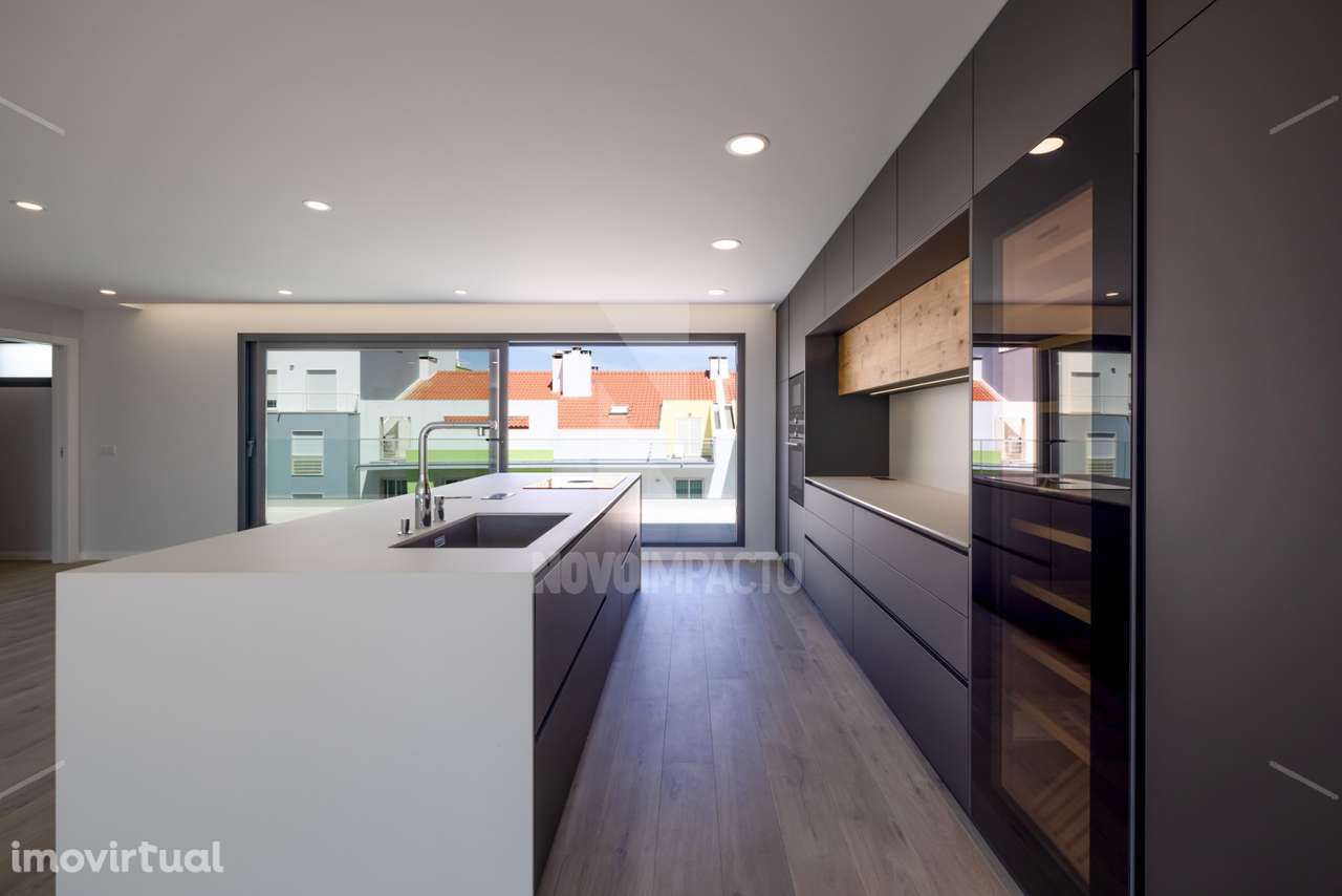 Alcochete - Apartamento T4 Duplex c/ Garagem, Parqueamento e Terraços - Grande imagem: 5/39