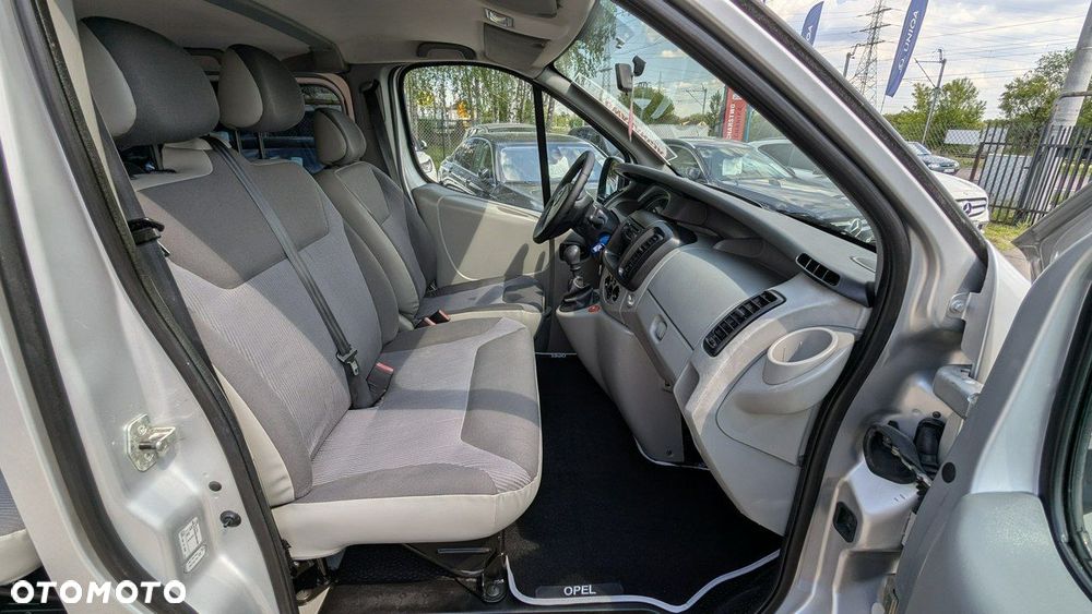 Opel Vivaro - 22