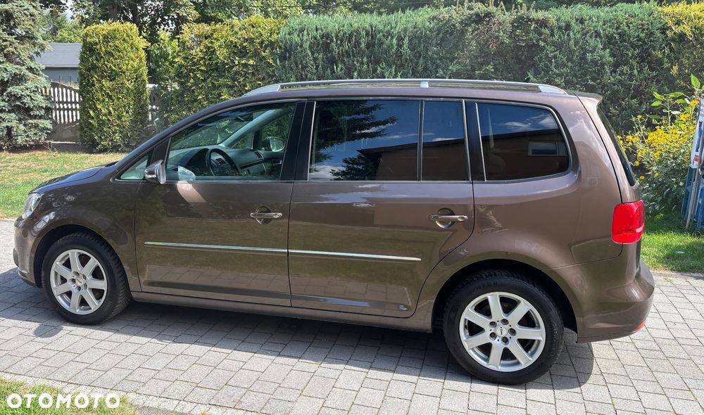 Volkswagen Touran 2.0 TDI DPF BlueMotion Technology Comfortline - 15