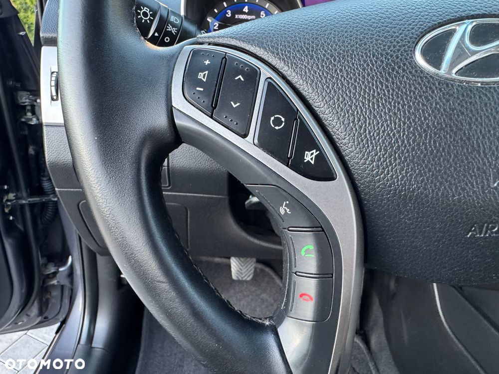 Hyundai i30 1.6 Comfort - 28
