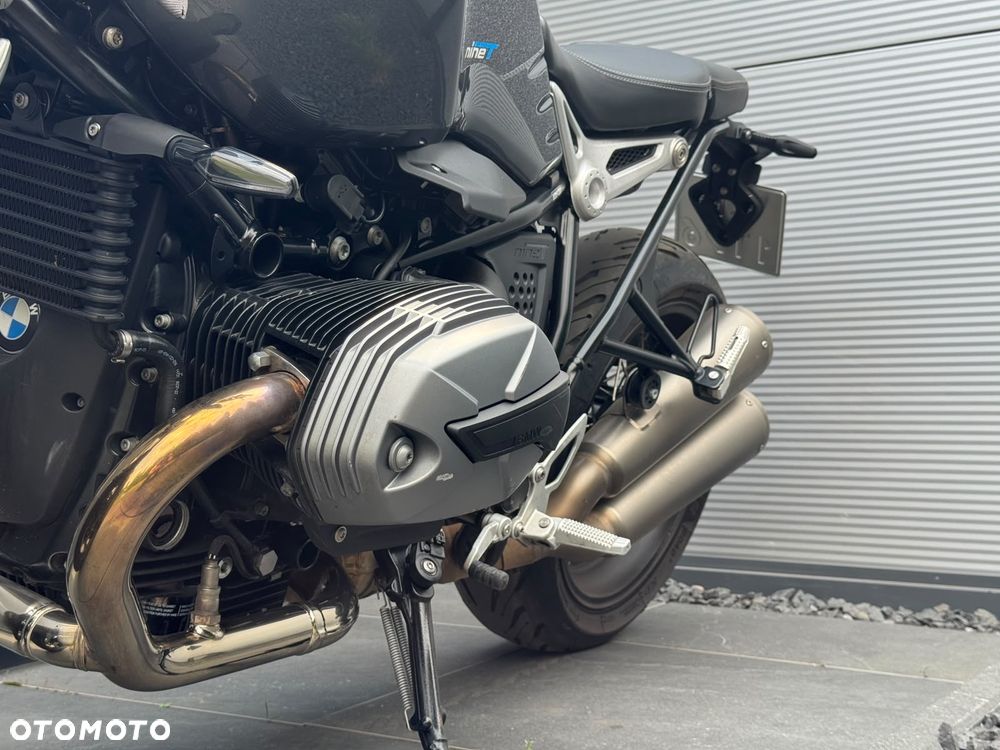 BMW R - 9