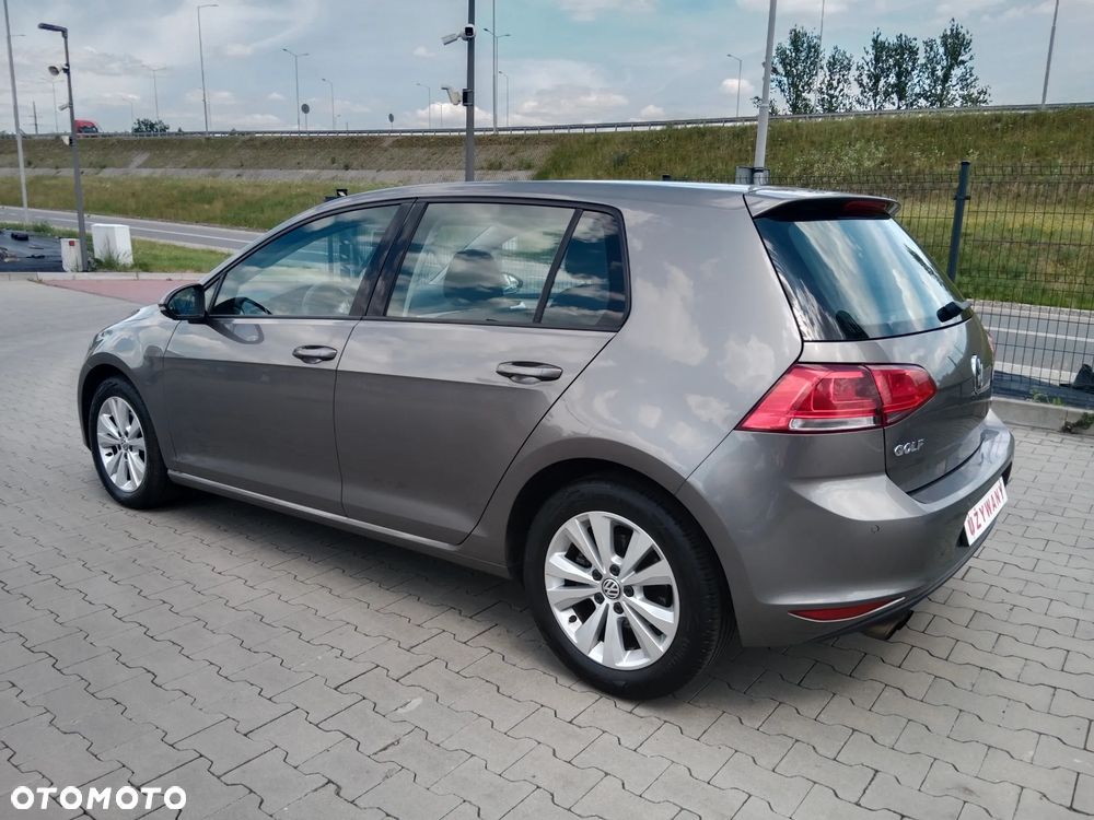Volkswagen Golf 1.4 TSI BMT Comfortline - 15