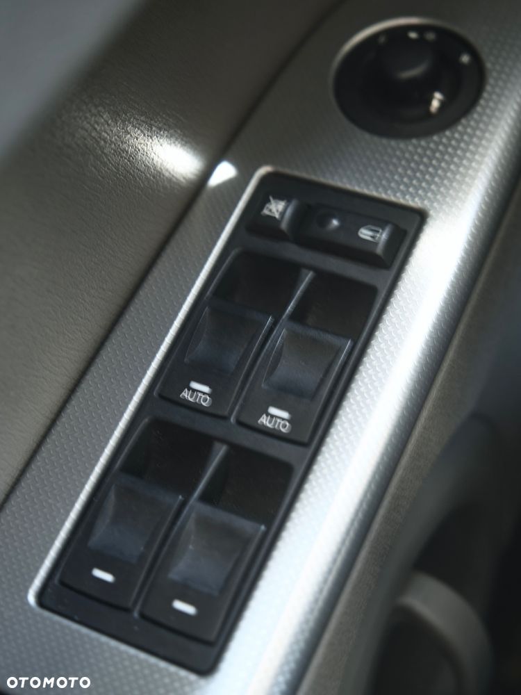 Jeep Commander - 11