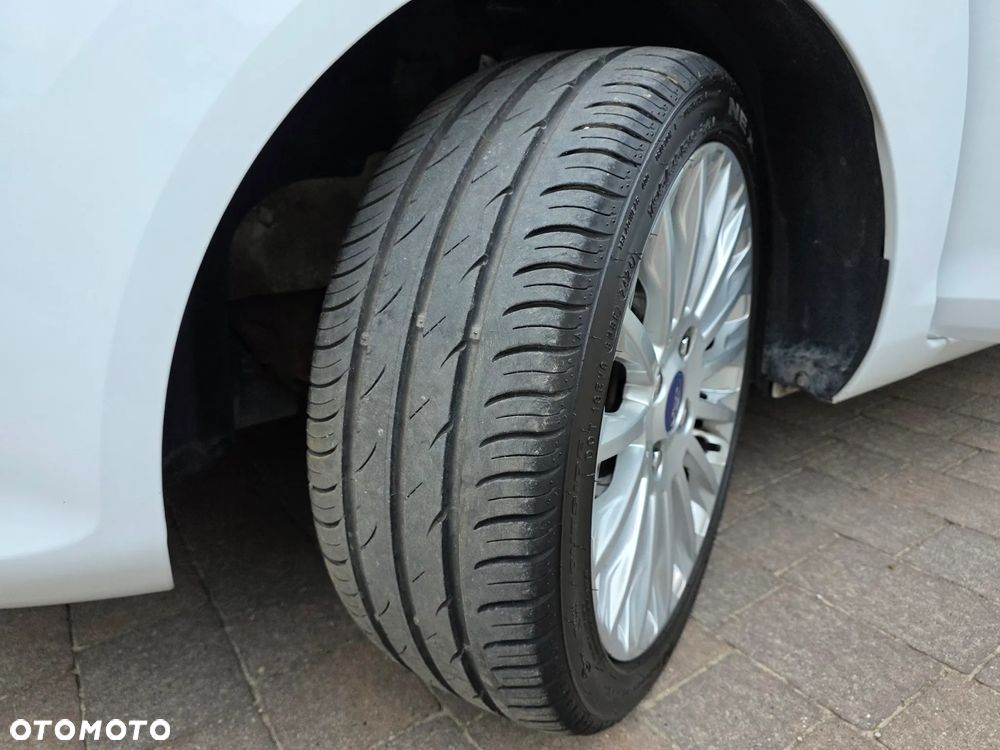 Ford Fiesta 1.4 Titanium - 37