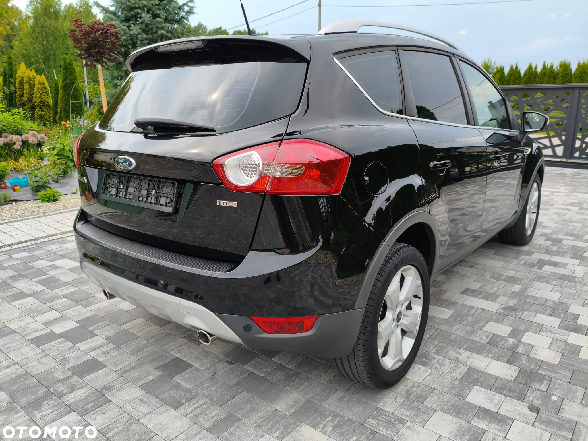 Ford Kuga 2.0 TDCi 2x4 Titanium - 9