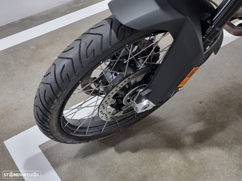 BMW F 900 GS 900 GS Triple Black - 13