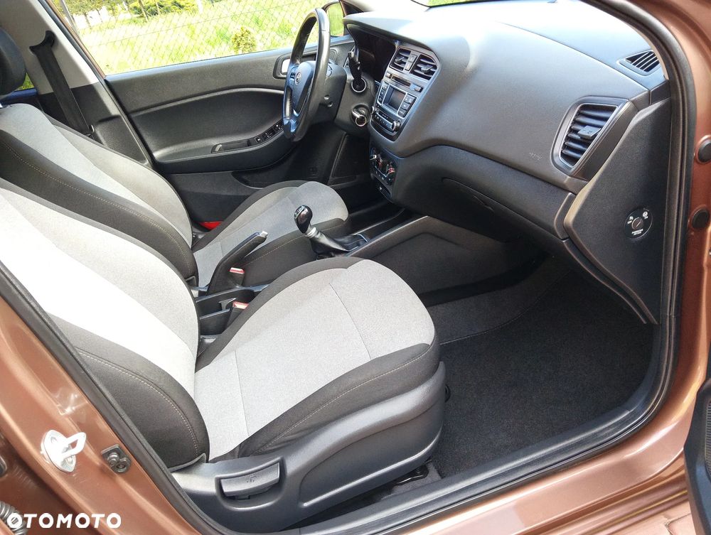 Hyundai i20 1.2 Passion - 7