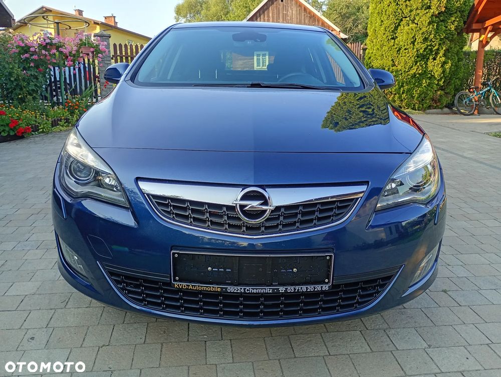 Opel Astra 1.4 Turbo Design Edition - 9