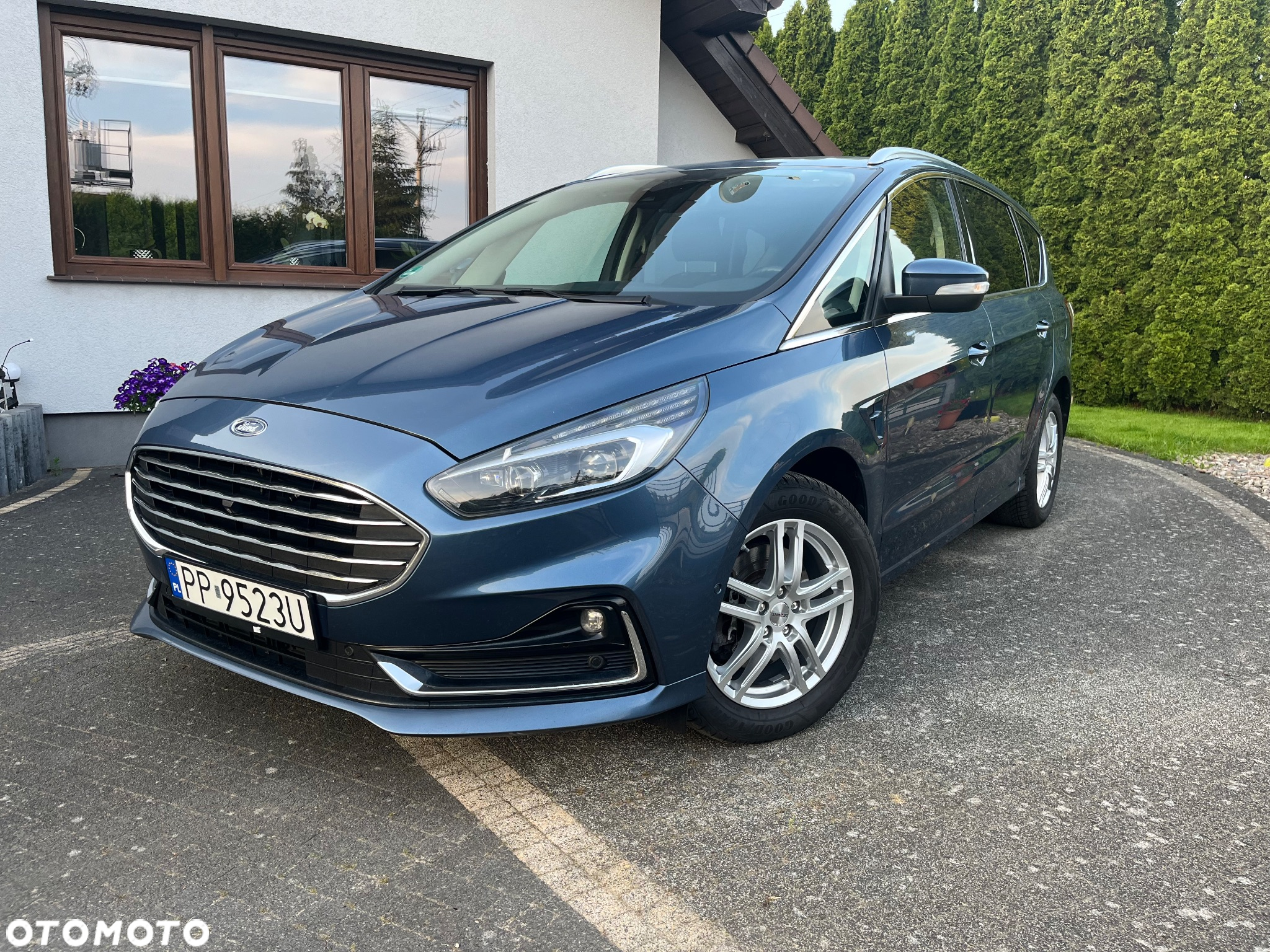 Ford S-Max 2.0 EcoBlue Titanium - 3