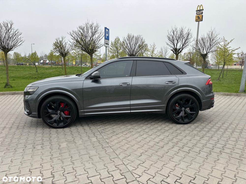 Audi RS Q8 - 4