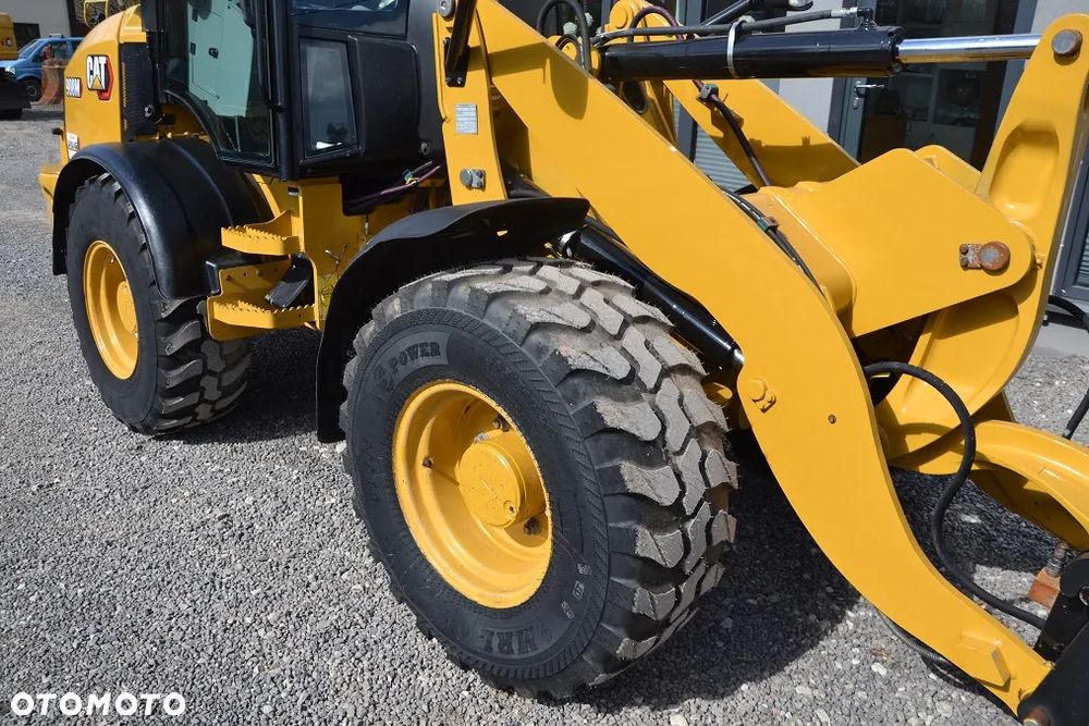 Caterpillar 908 M - 17