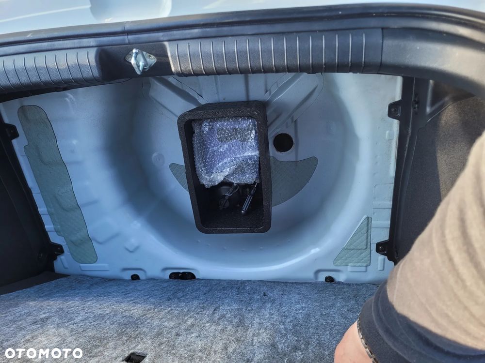 Hyundai i20 blue 1.2 Classic - 24