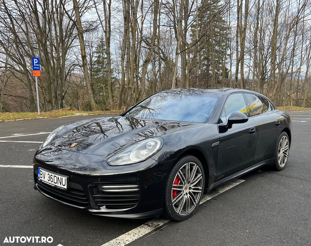 Porsche Panamera 4.8 PDK GTS - 1