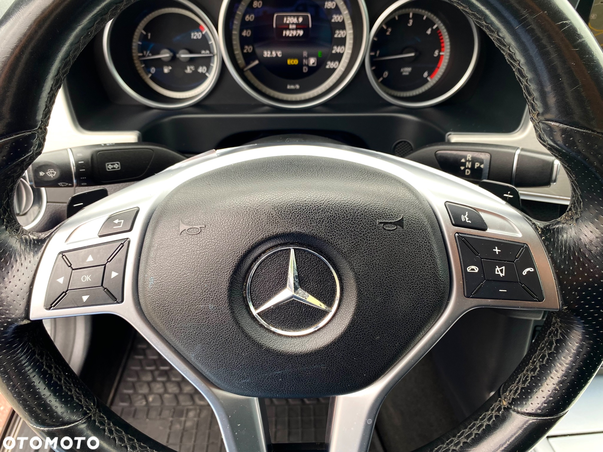 Mercedes-Benz Klasa E 220 BlueTEC 9G-TRONIC - 21