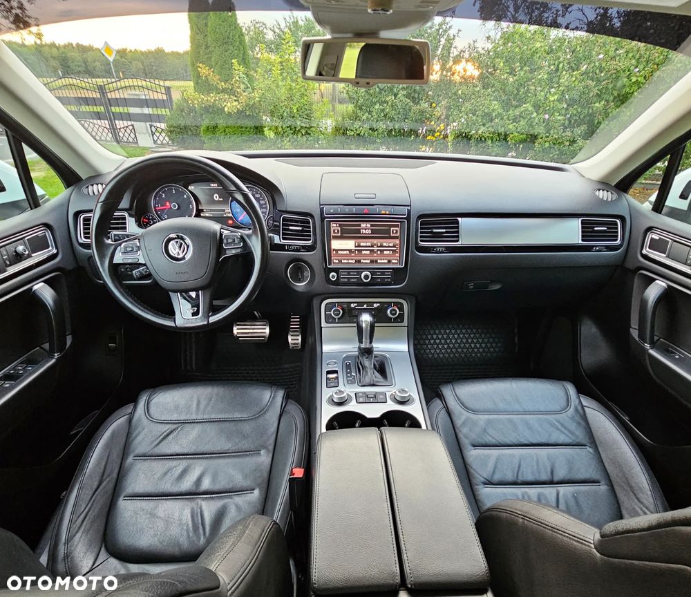 Volkswagen Touareg 3.0 V6 TDI BMT Perfectline R-Style - 13