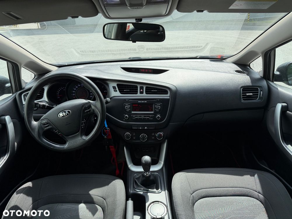 Kia Ceed 1.6 GDI Business Line - 17