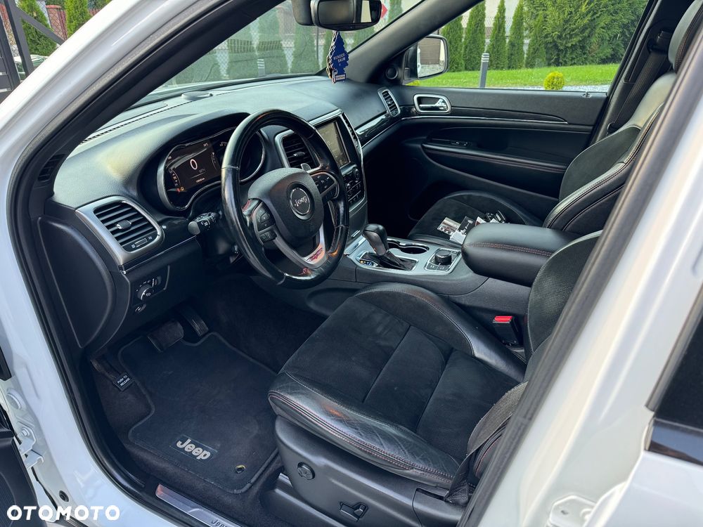 Jeep Grand Cherokee - 20