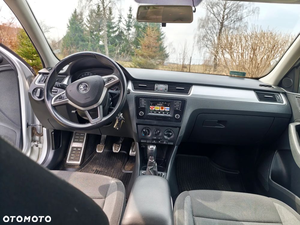 Skoda RAPID 1.6 TDI DPF Ambition - 11