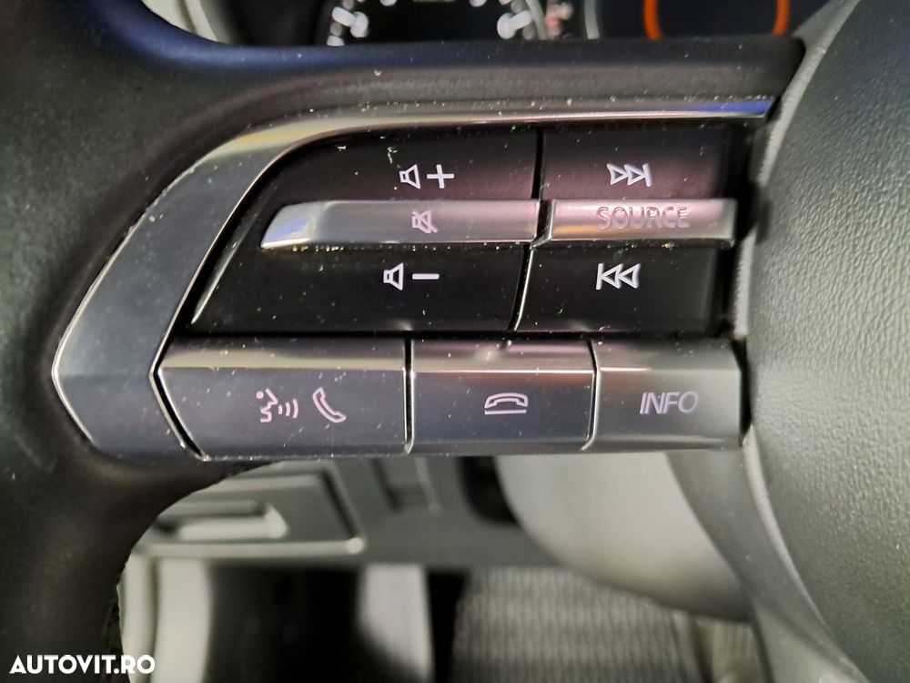 Mazda 3 - 12