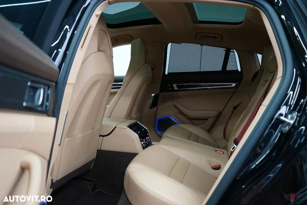 Porsche Panamera 4 E-Hybrid Platinum Edition - 23