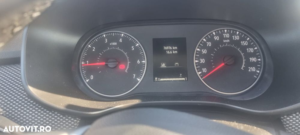 Dacia Logan TCe 90 MT6 Prestige - 9