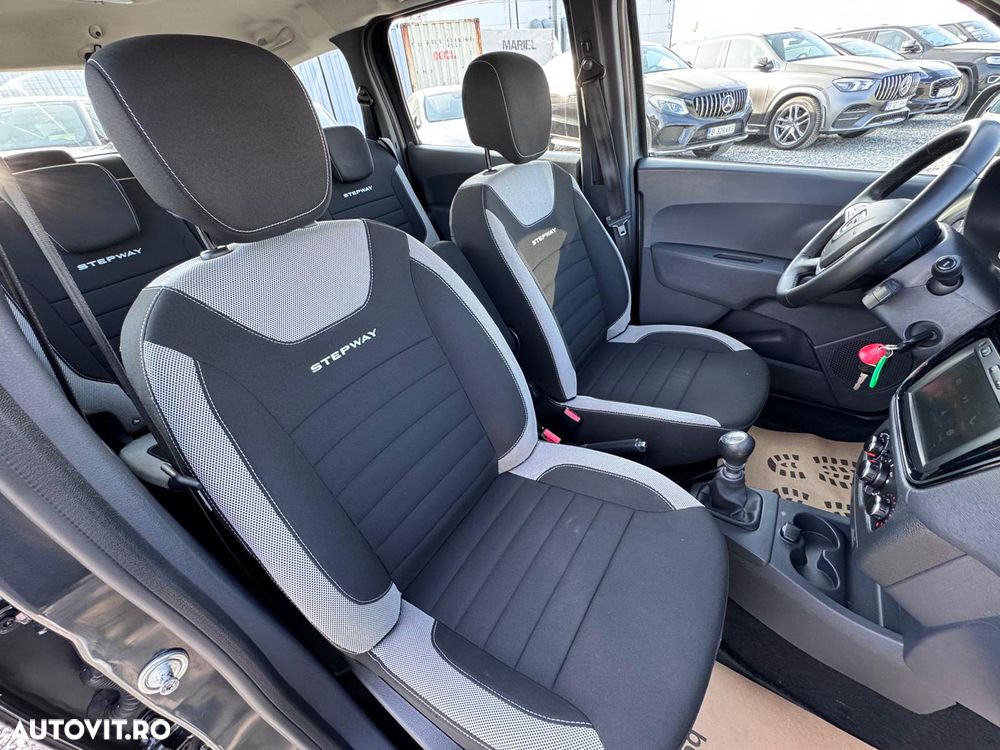 Dacia Lodgy 1.5 Blue dCi Stepway - 12