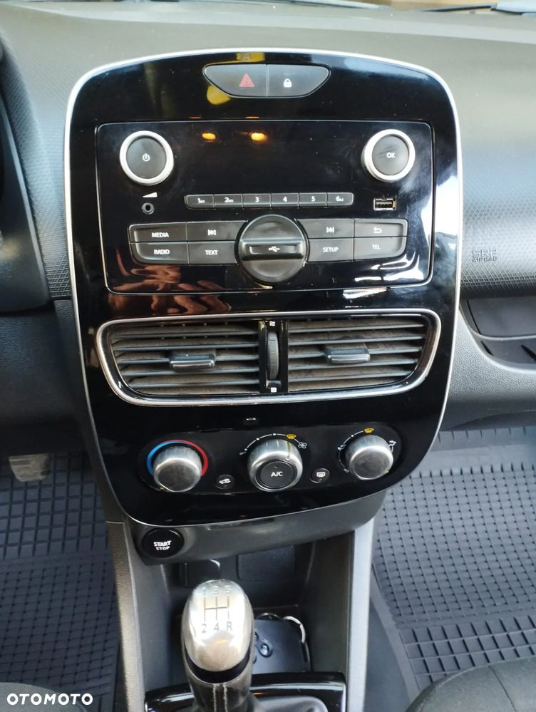 Renault Clio - 6
