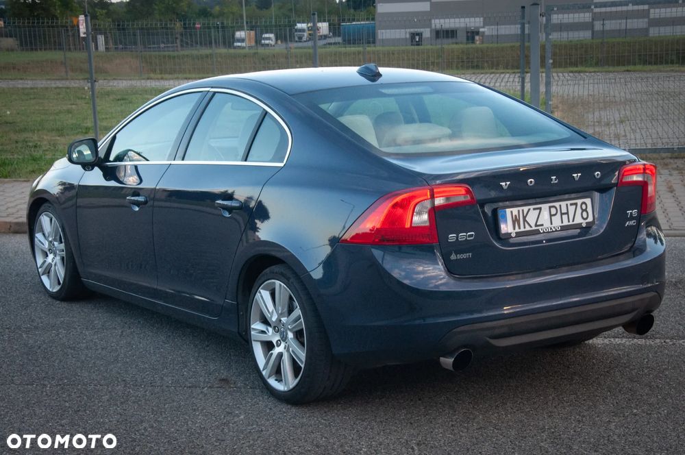 Volvo S60 T6 AWD Summum - 2