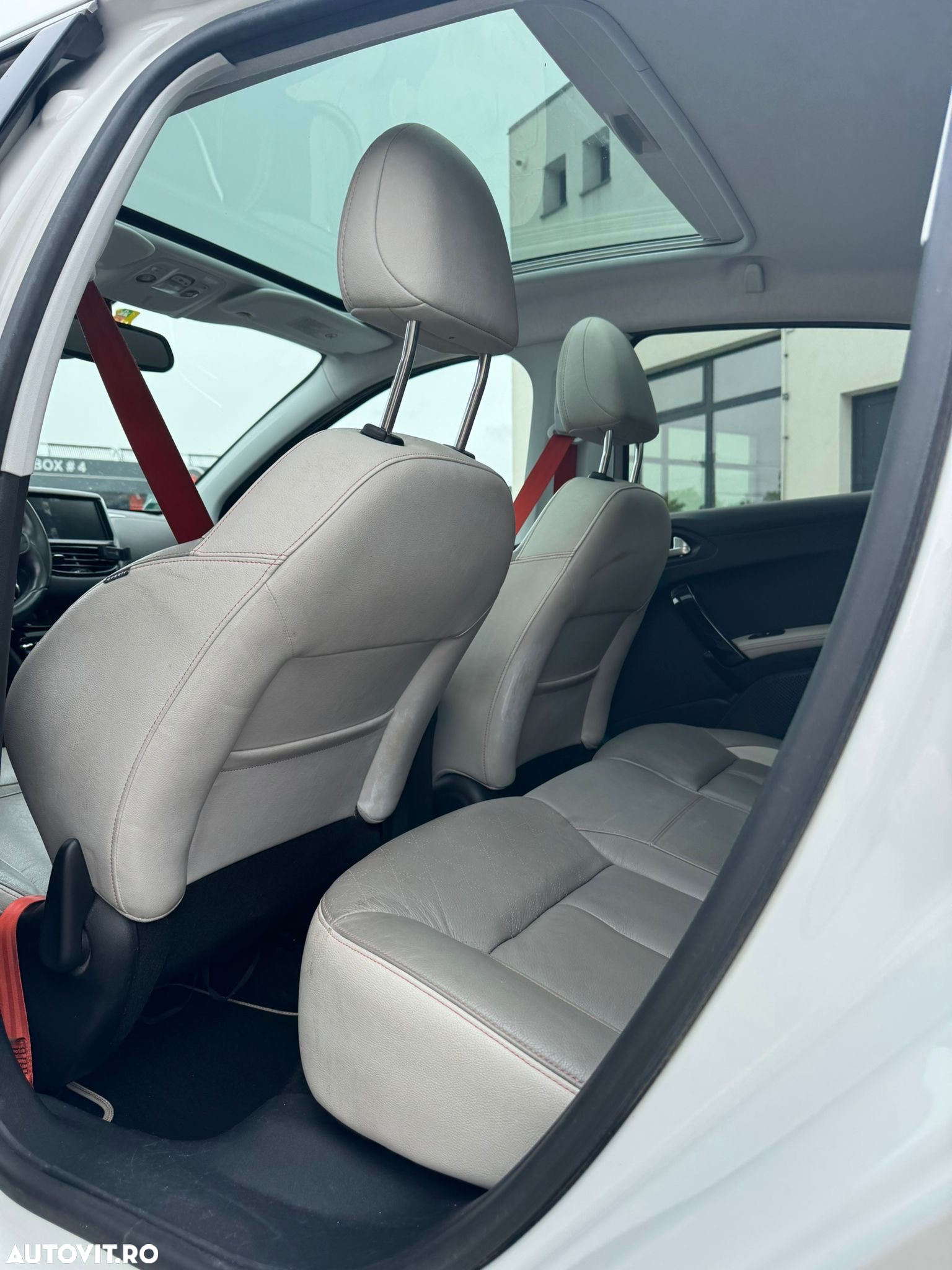 Peugeot 208 1.6 VTi Allure - 6