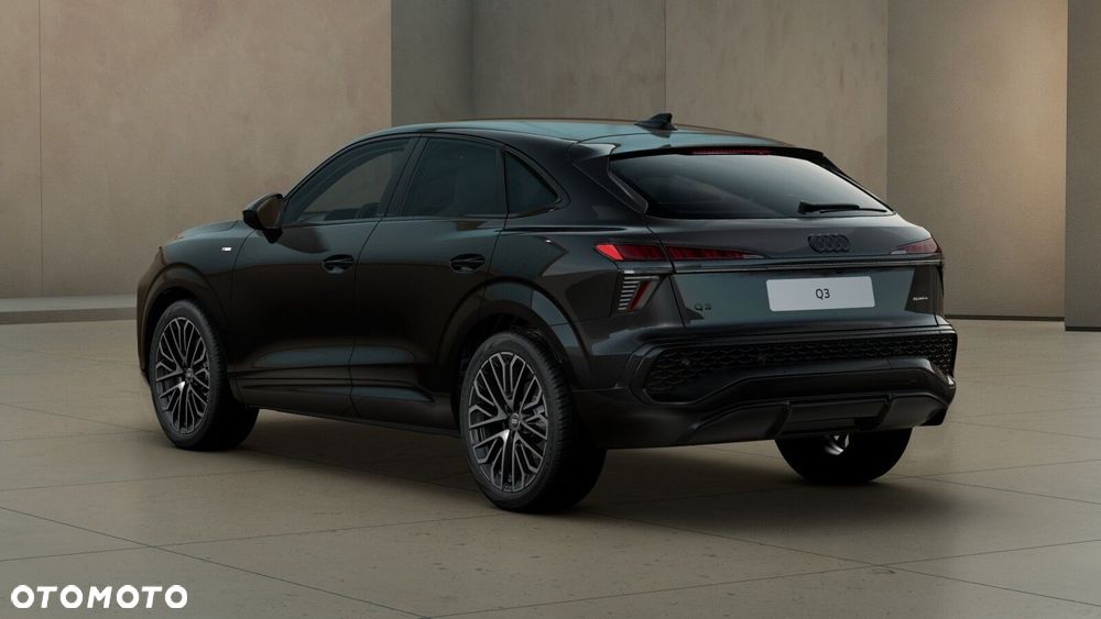 Audi Q3 Sportback - 4