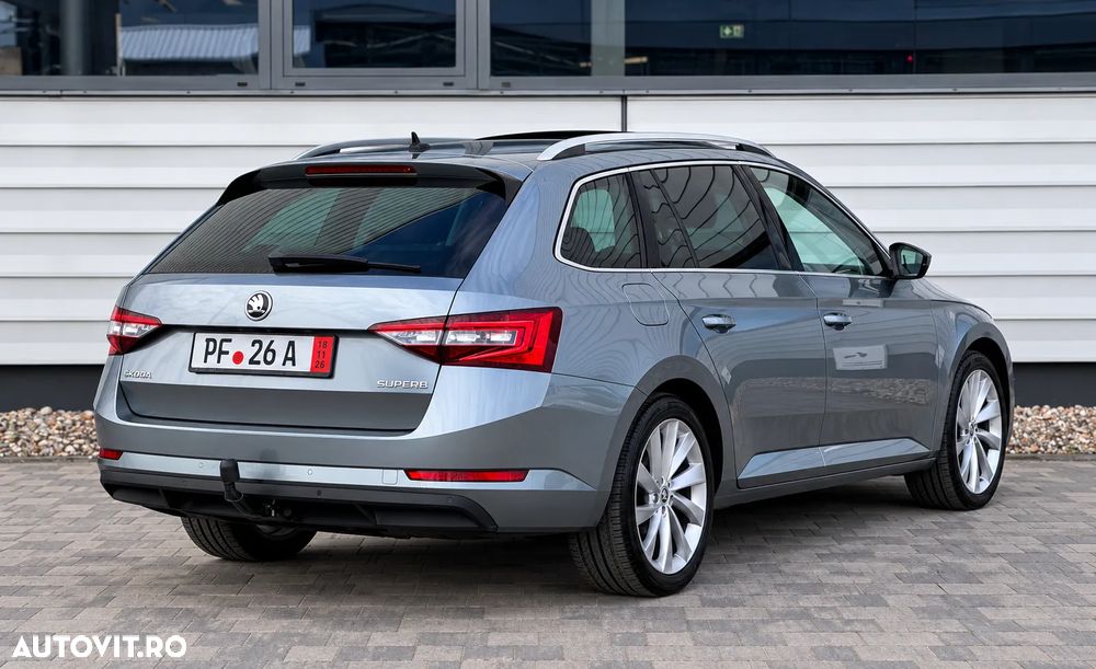 Skoda Superb 2.0 TDI DSG Style - 6