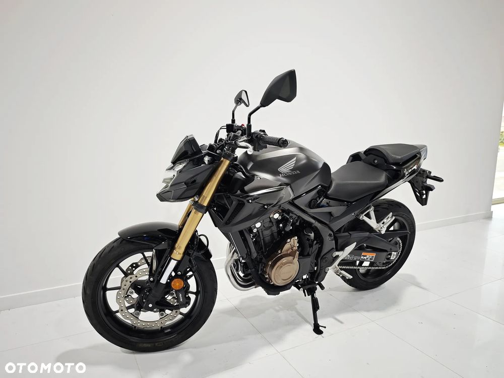 Honda CB - 3