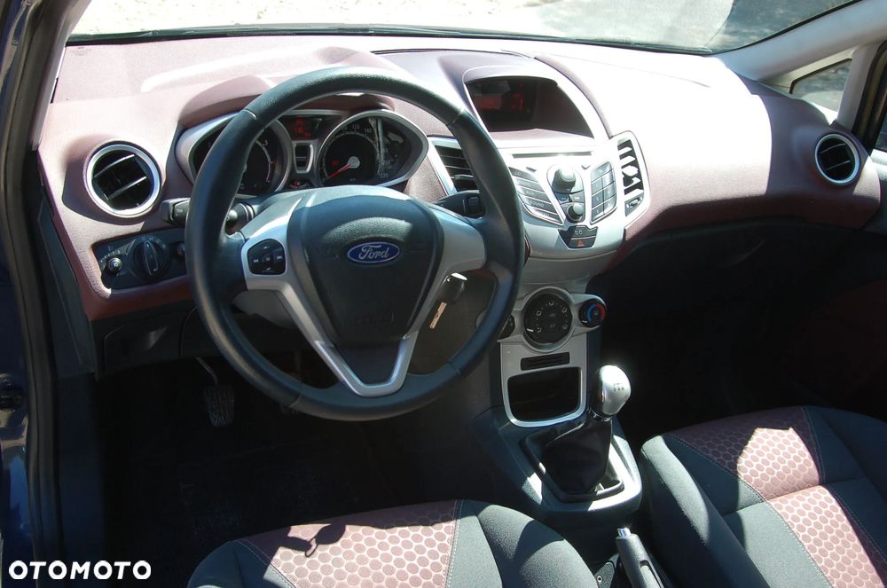 Ford Fiesta 1.25 Titanium - 27