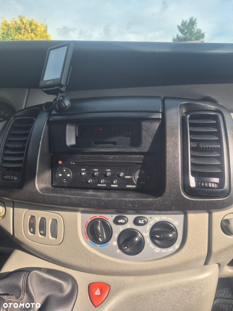 Renault Trafic - 6